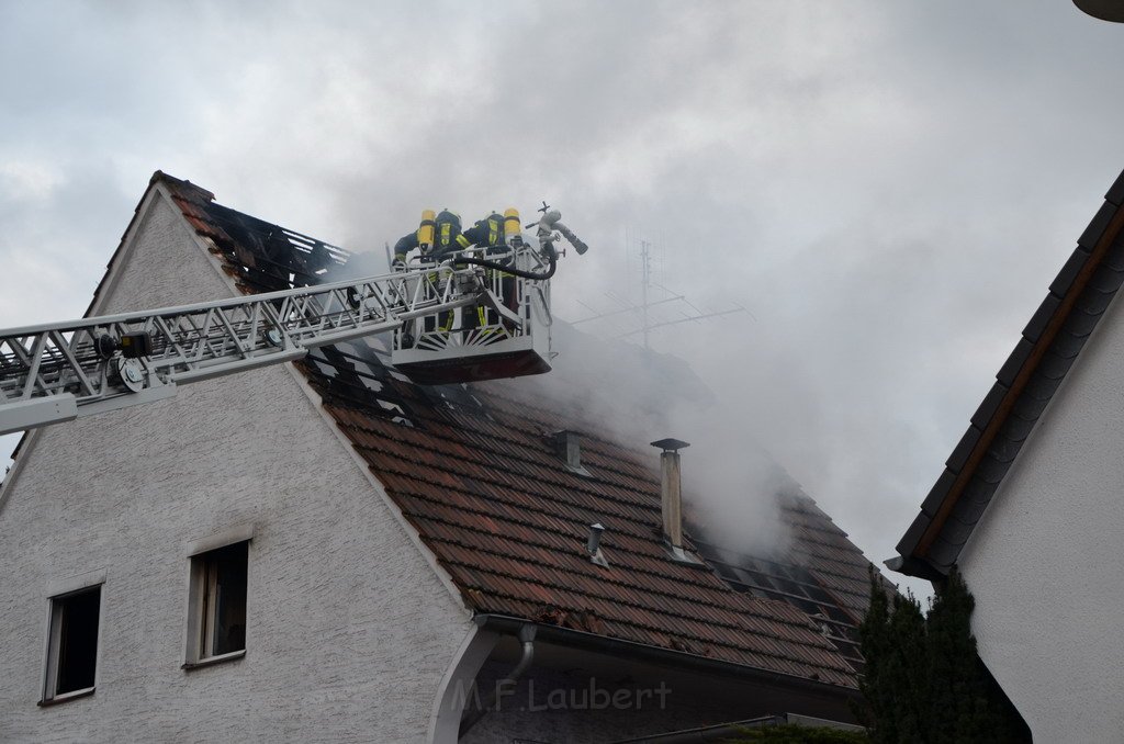 Feuer 2 Koeln Rodenkirchen Schuetzstr P279.JPG